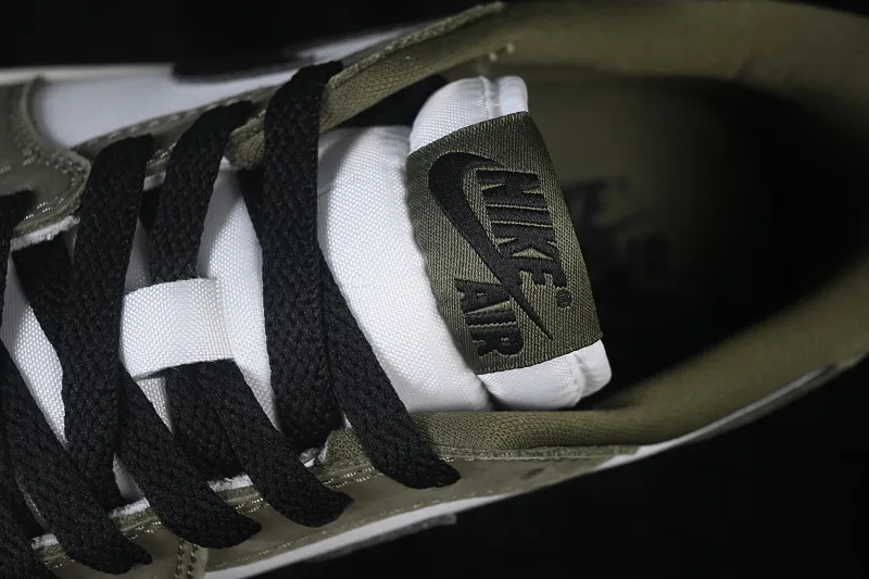 All categories Air Jordan Jordan series basketball shoes Air Jordan 1 Low G version pure original Air Jordan 1 Low OG "Medium Olive" AJ1 Joe 1 joint model olive green low-top retro culture basketball shoes HQ6998-200
